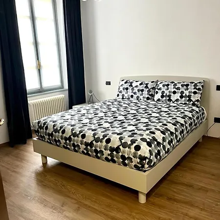 Ophelia Leon Charme&relax * Bergamo