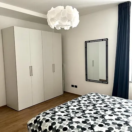 Ophelia Leon Charme&relax Daire Bergamo