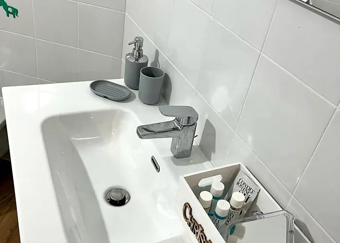 Ophelia Leon Charme&relax