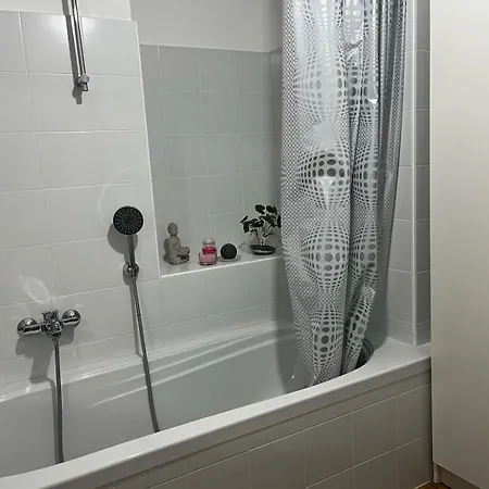 アパート Ophelia Leon Charme&relax ベルガモ